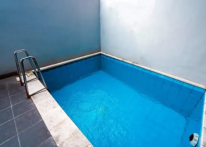 ヴィラ Townhouse サヌール